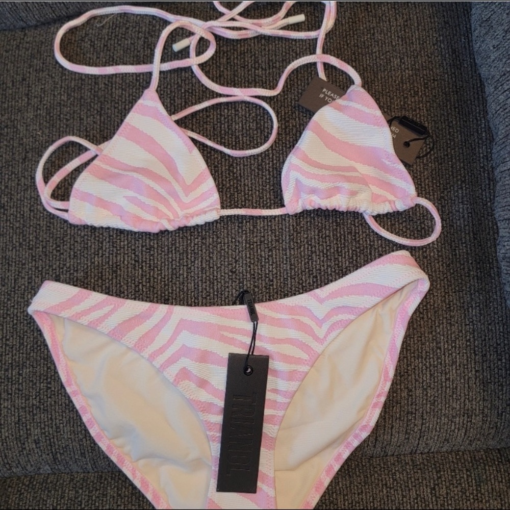 Triangl zebra swimsuit XS